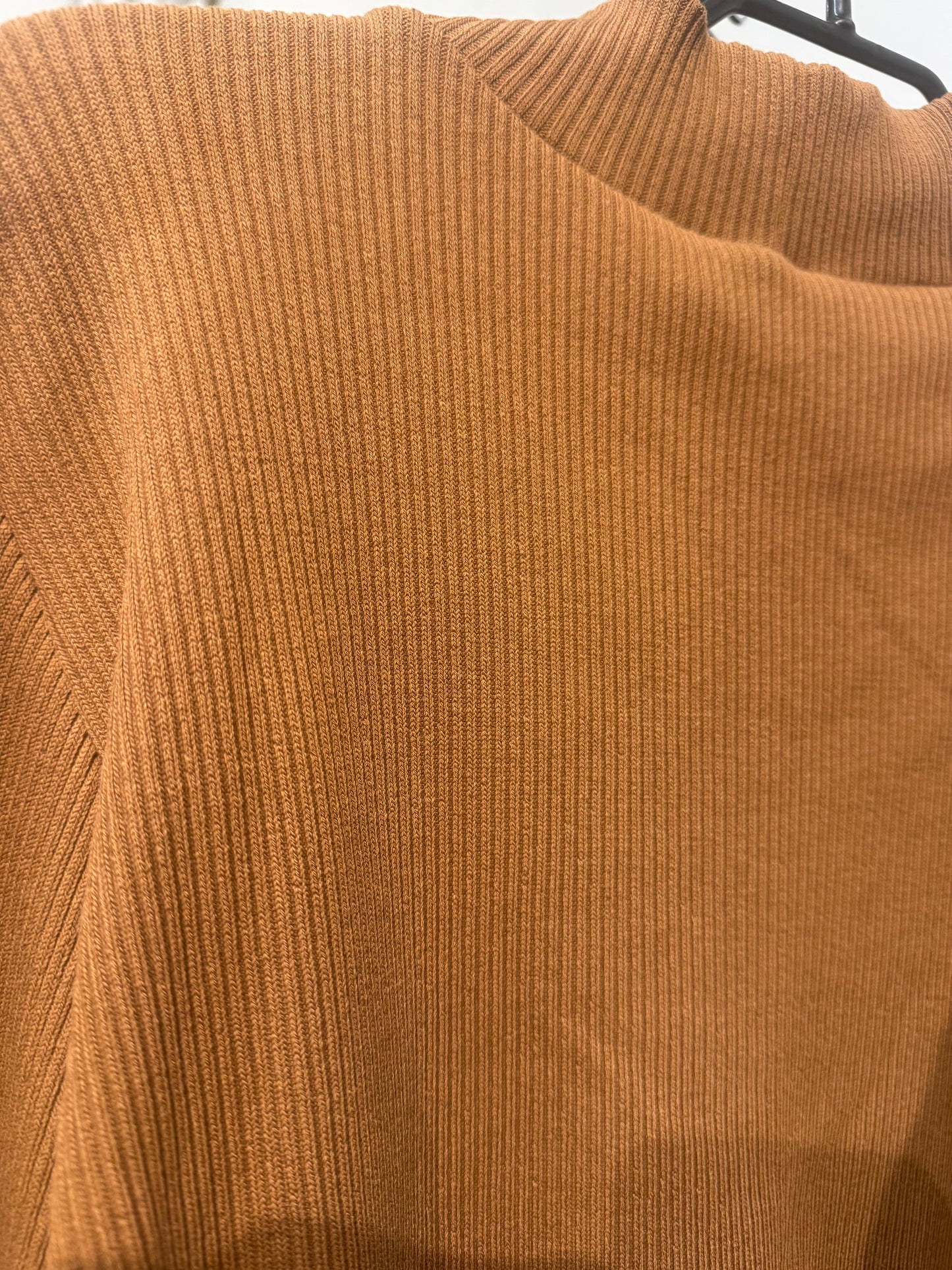 חולצת גולף פק מן