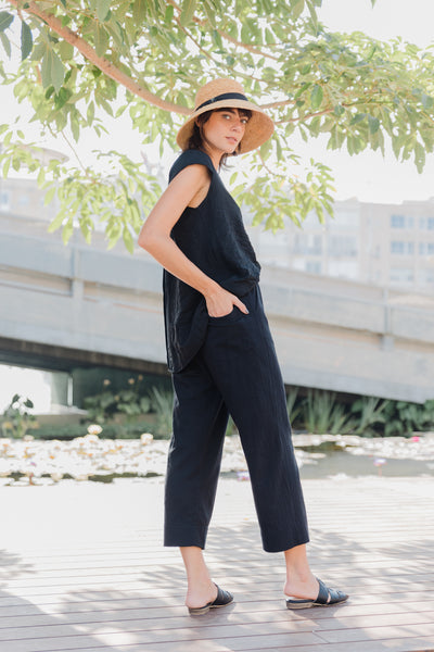 Gula Wide Fit Trousers - Black